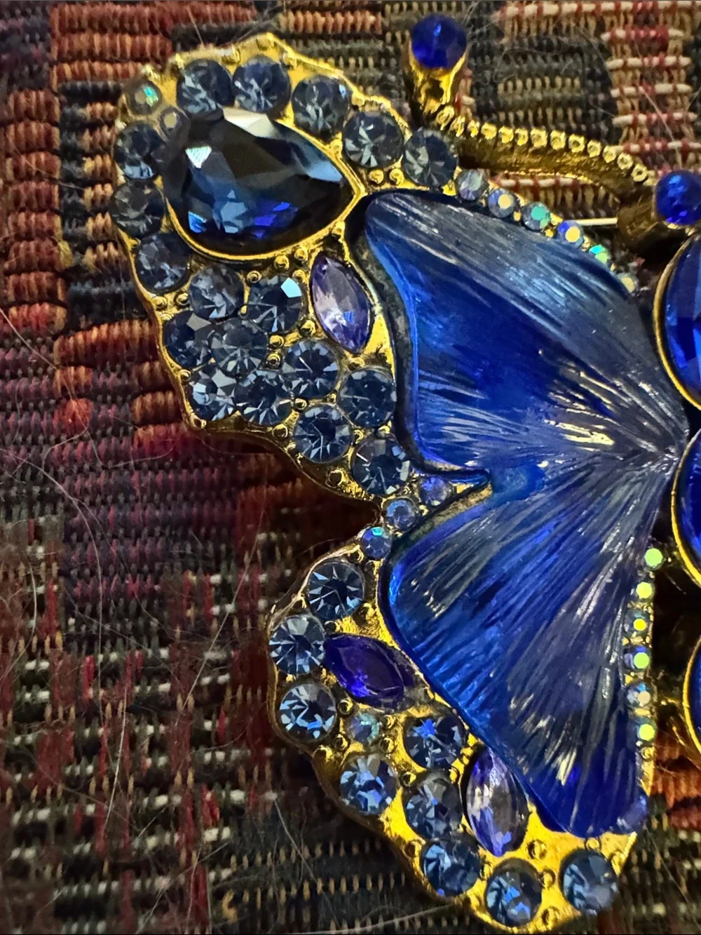 Aratta Silent Journey Blue Crystal Butterfly Brooch NWOT